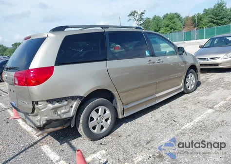 2010 Toyota Sienna Le из США, поврежденный, VIN 5TDKK4CC2AS334626